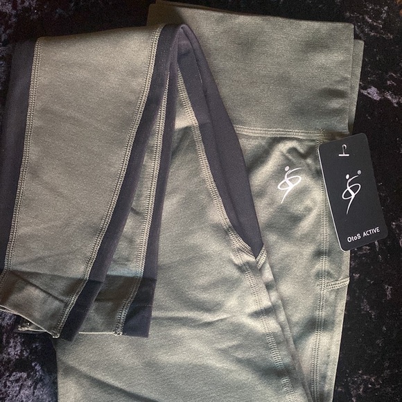 Leggings with Mesh - Picture 5 of 6